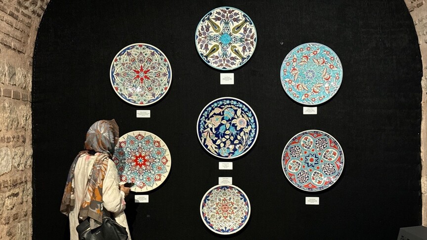 "Ateşin Renkleri" çini sergisi Türk ve İslam Eserleri Müzesi'nde açıldı