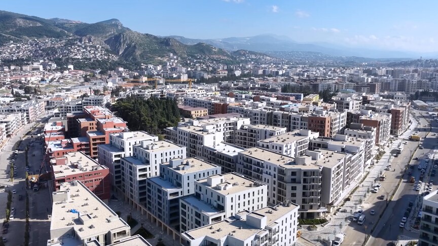 Bakan Kurum Hatay'da yeniden siftah yapan esnafın görüntülerini paylaştı