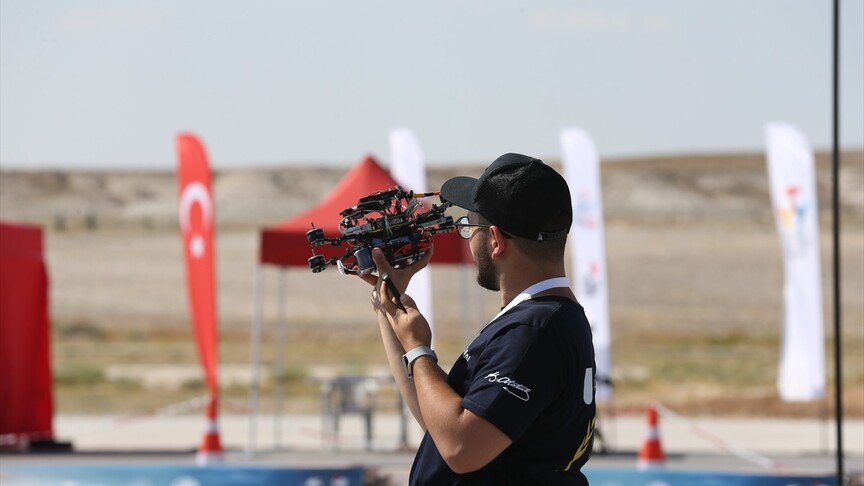 TEKNOFEST 2026'da FPV Drone İzleme Yarışması Eskişehir'de başladı