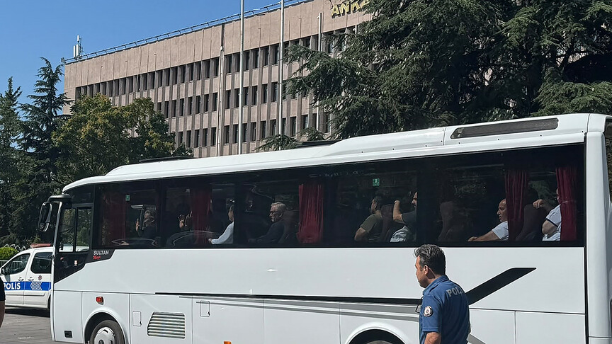 "Alihan Kuriş suç örgütü"ne yönelik soruşturmada gözaltına alınanlardan 10'u tutuklandı