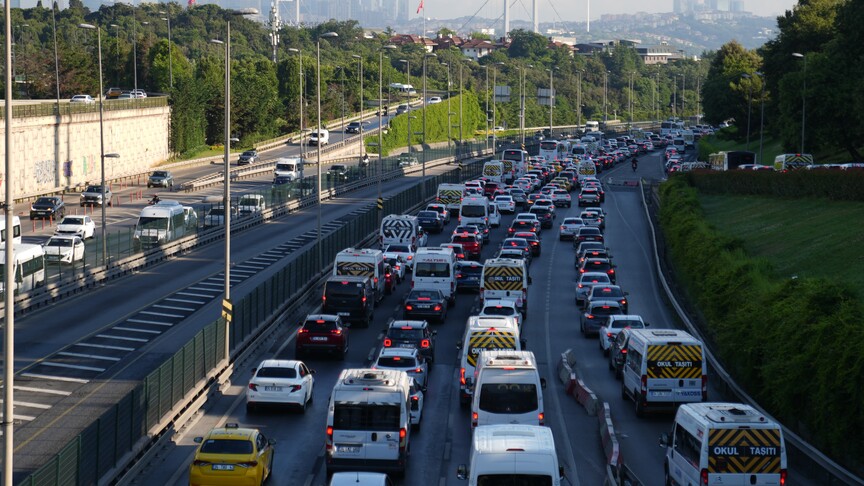 İstanbul'da yeni eğitim öğretim yılı için ulaşım ve trafik tedbirleri belirlendi