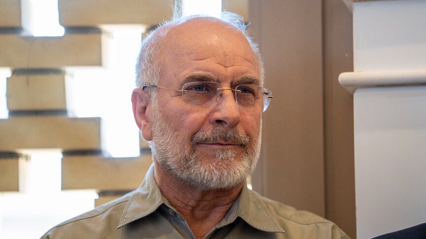 İran Meclis Başkanı, "ekonomik savaşın etkilerini azaltmak için büyük çaba sarf ettiklerini" söyledi