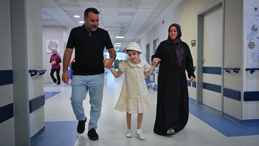 8 yıl süren epilepsi nöbetleri sonrası yürüyüp konuşmaya başladı