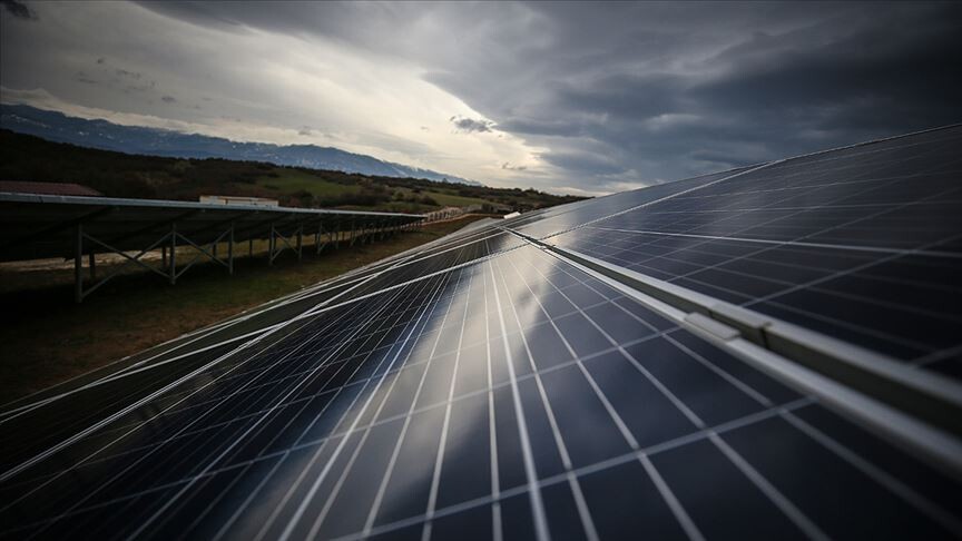 Türkiye'de güneşten elektrik üretimi temmuzda 5,37 milyar kilovatsaatle rekor tazeledi