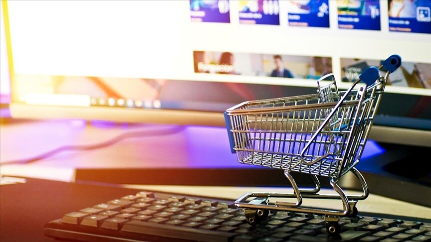 Okula dönüş alışverişleriyle aylık e-ticaret hacminin 400 milyar lirayı aşması bekleniyor