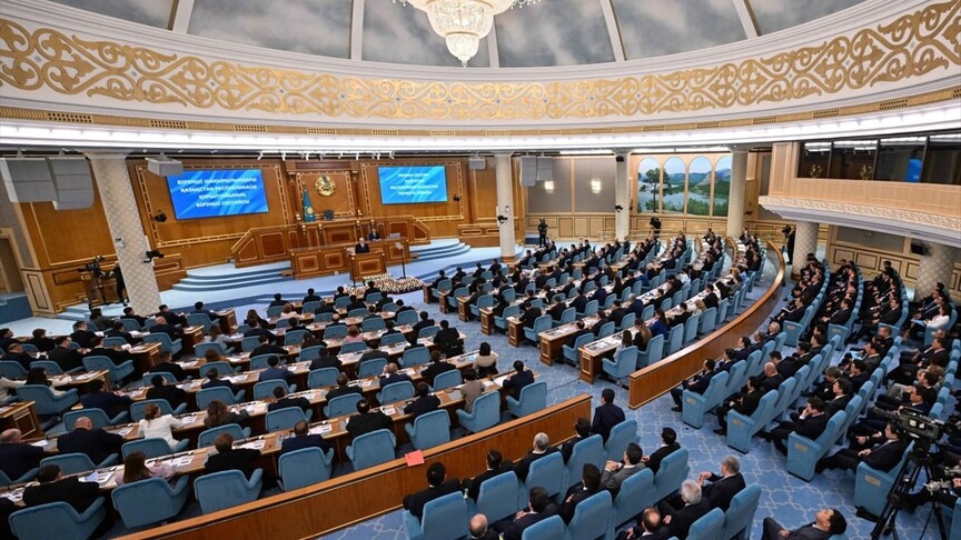Kazakistan'da tek meclisli Kurultay'ın ilk oturumu düzenlendi