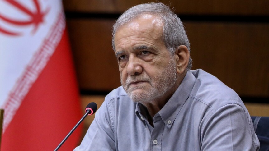 İran Cumhurbaşkanı, ABD'nin İslamabad Mutabakatı'nı uygulaması halinde Hürmüz Boğazı'nın açılacağını belirtti