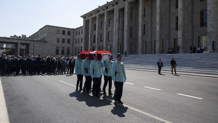 Eski milletvekili Mehmet Cevdet Selvi için Meclis'te cenaze töreni düzenlendi
