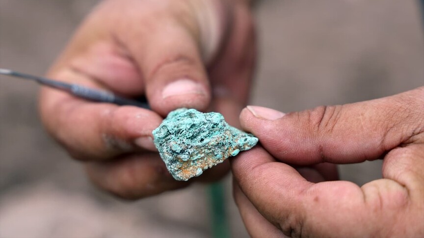 Çayönü Tepesi'nde M.Ö. 6900-6800 yıllarına tarihlenen 5 metrekarelik madencilik işliği bulundu