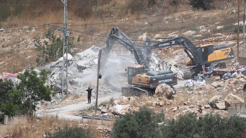 B'Tselem: İsrail, Ekim 2023'ten bu yana 66'ncı Filistin köyünü boşaltarak köydeki tüm evleri yıktı