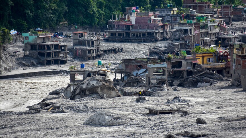 Nepal'deki selde hayatını kaybedenlerin sayısı 1114'e çıktı