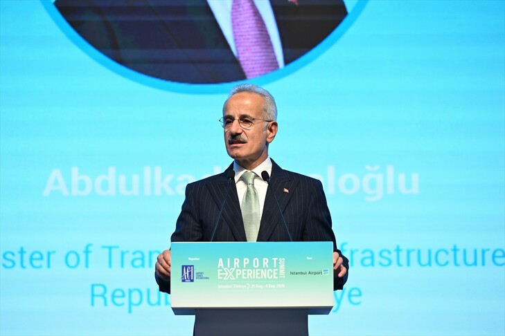 Bakan Uraloğlu: Havacılık, ülkelerin küresel rekabet gücünü belirleyen bir vizyon meselesidir