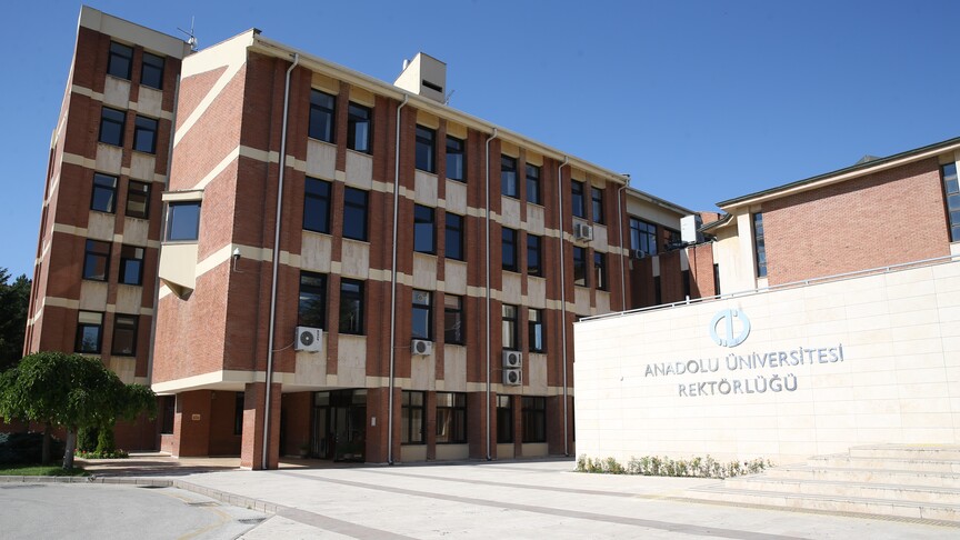 Anadolu Üniversitesi Açıköğretim Fakültesi'nde öğrenci affı başvuru tarihleri açıklandı