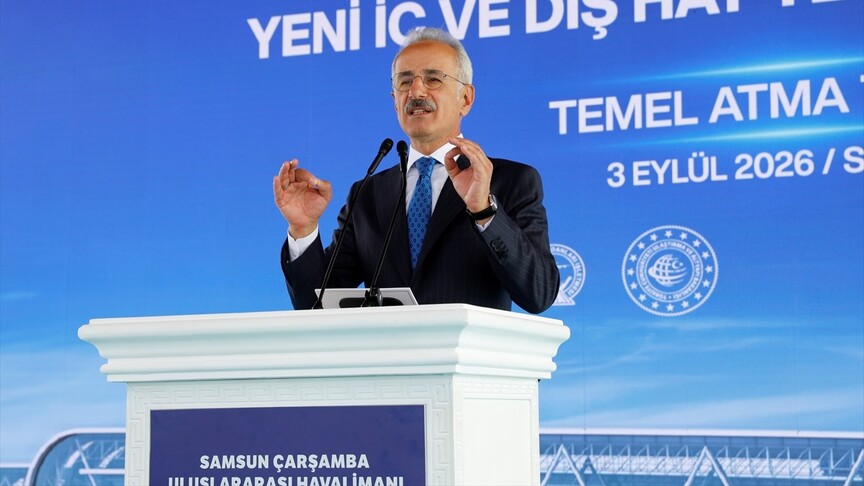 Bakan Uraloğlu: Gökyüzünde kurduğumuz köprülerle Türkiye'yi küresel bir havacılık merkezi haline getirdik