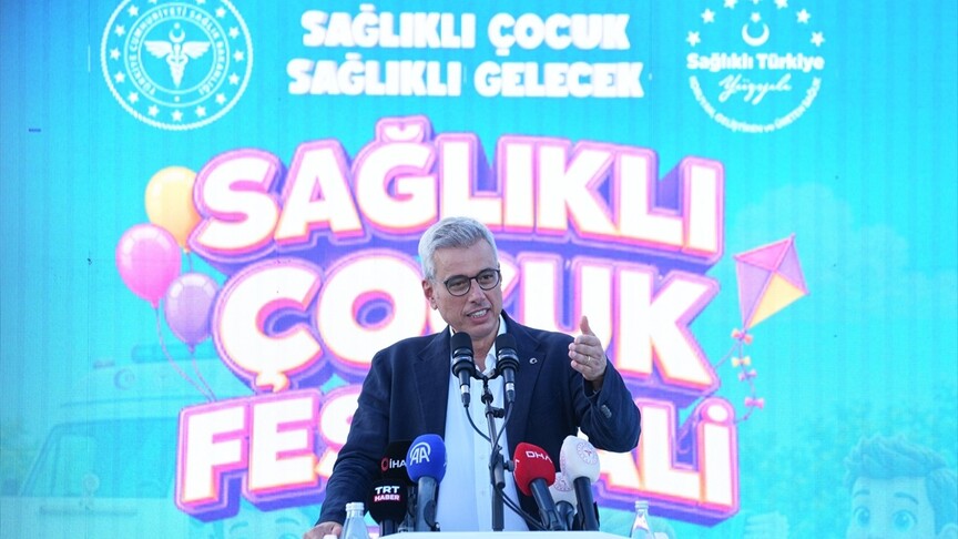 Bakan Memişoğlu: 357 Sağlıklı Hayat Merkezi'nde çocuk gelişimcisi, sosyolog, psikolog ve diyetisyen bulunuyor
