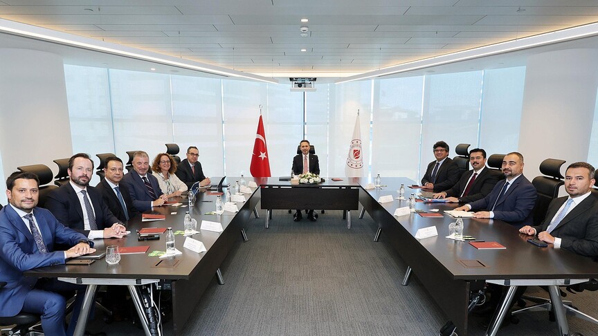 Bakan Bayraktar, Uluslararası Finans Kurumu temsilcileriyle işbirliği olanaklarını değerlendirdi