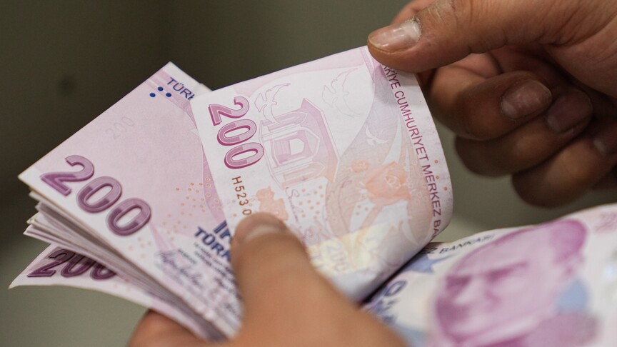 Türk lirasıyla dış ticaret hacmi 8 ayda 1 trilyon lirayı aştı