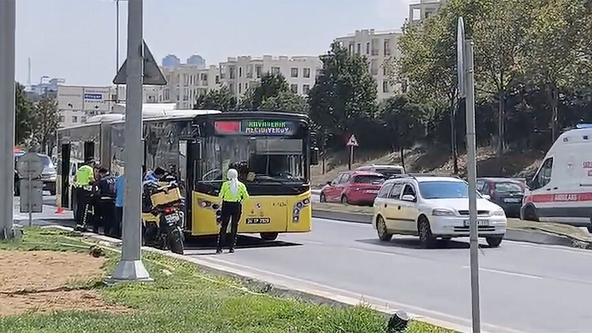Sultangazi'de İETT otobüsünün çarptığı yaya yaralandı