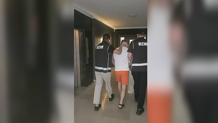Antalya'da Interpol tarafından kırmızı bültenle aranan zanlı yakalandı