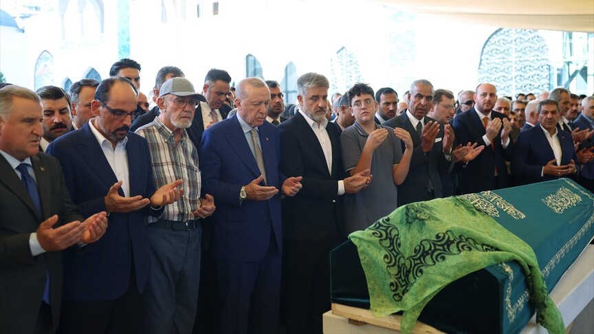 Cumhurbaşkanı Erdoğan, AK Parti Şanlıurfa Milletvekili Önen'in kızının cenaze törenine katıldı
