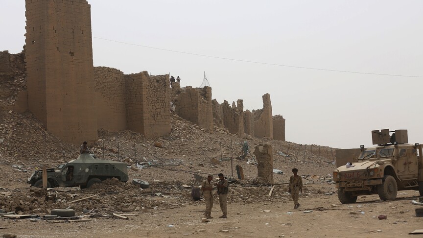 Yemeni army retake strategic position from Houthis as fighting intensifies west of Taiz
