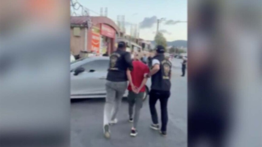 İstanbul'da suç örgütü operasyonunda yakalanan 15 şüpheli tutuklandı