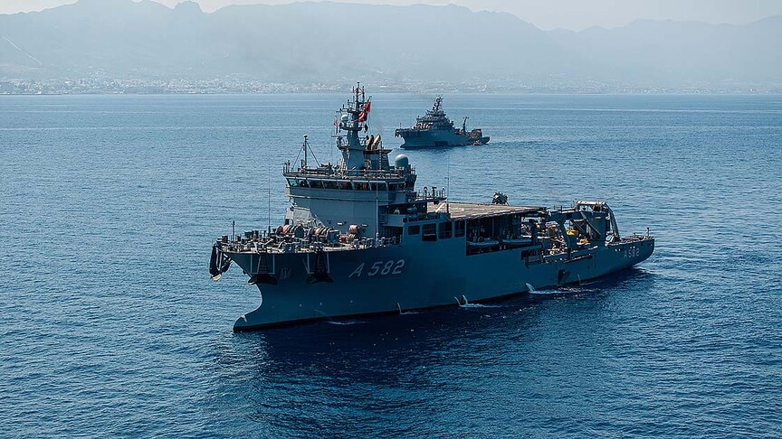 TCG Alemdar ve TCG Işın'ın Girne açıklarındaki arama kurtarma çalışmaları kesintisiz sürüyor