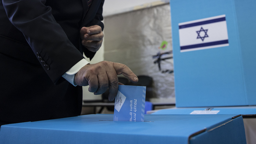 Anketlere göre İsrail'de Eisenkot'un partisi, kan kaybeden Netanyahu'nun partisiyle arayı açıyor