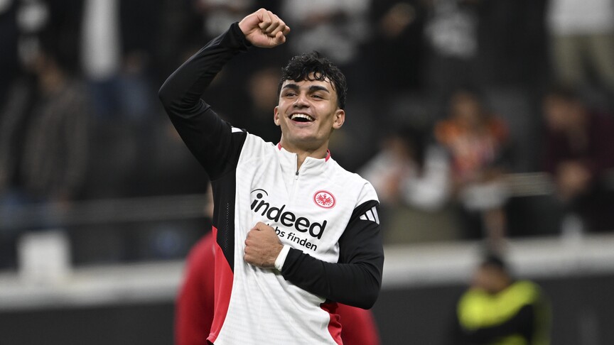 Bundesliga'da Can Uzun 2 gol attı, Eintracht Frankfurt ilk galibiyetini aldı
