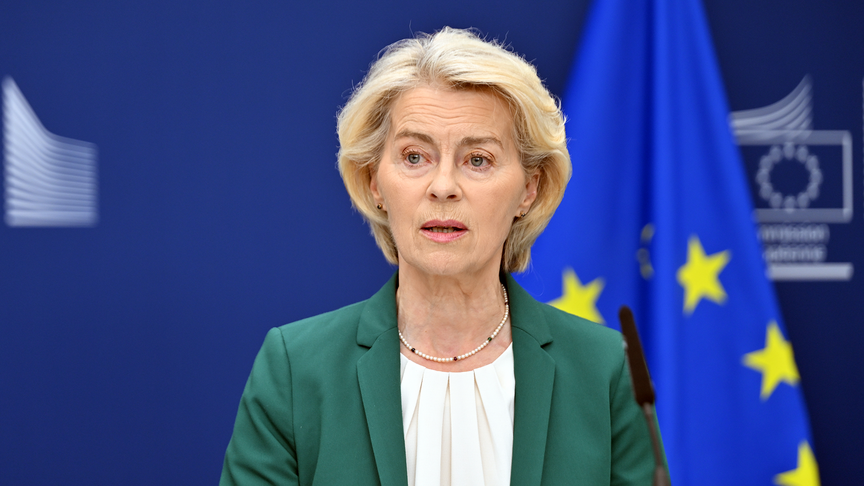 Von der Leyen, rekabet incelemesi tamamlanmamış uzay projesine desteği nedeniyle eleştiriliyor