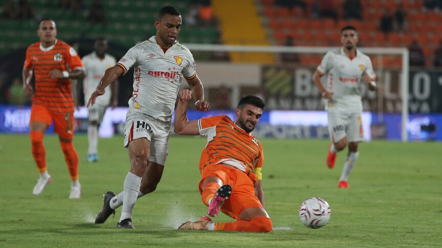 Alanyaspor ile Göztepe 2-2 berabere kaldı