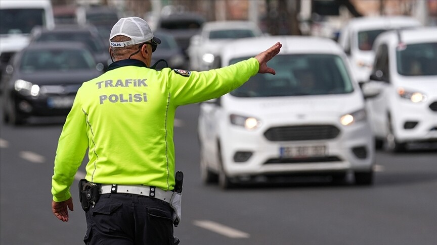 Başkentte yarın bazı yollar trafiğe kapatılacak