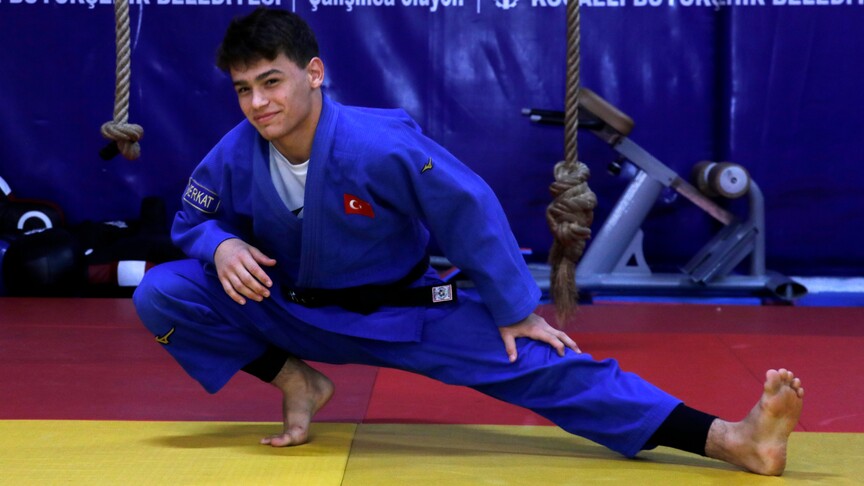 Milli judocu İbrahim Demirel, Budapeşte Grand Slam'de bronz madalya aldı