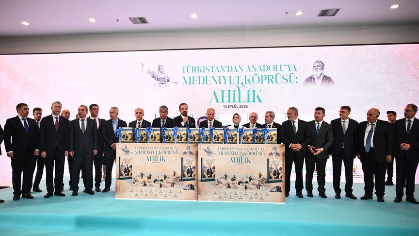 "Türkistan'dan Anadolu'ya Medeniyet Köprüsü: Ahilik" kitabının tanıtımı yapıldı