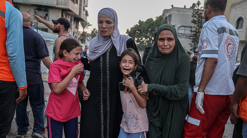 İsrail'in ateşkese rağmen Gazze'de düzenlediği saldırıda biri çocuk 2 kişi hayatını kaybetti