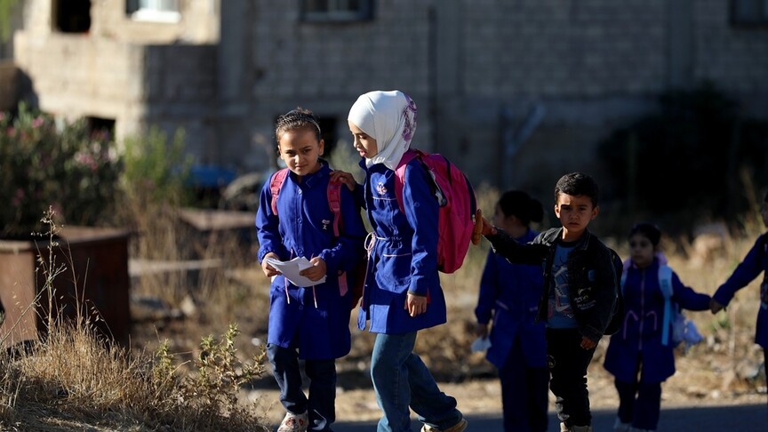 İsrail'in baskınları Suriye'nin güneyinde eğitimi aksatıyor, öğrenciler okula korkuyla gidiyor