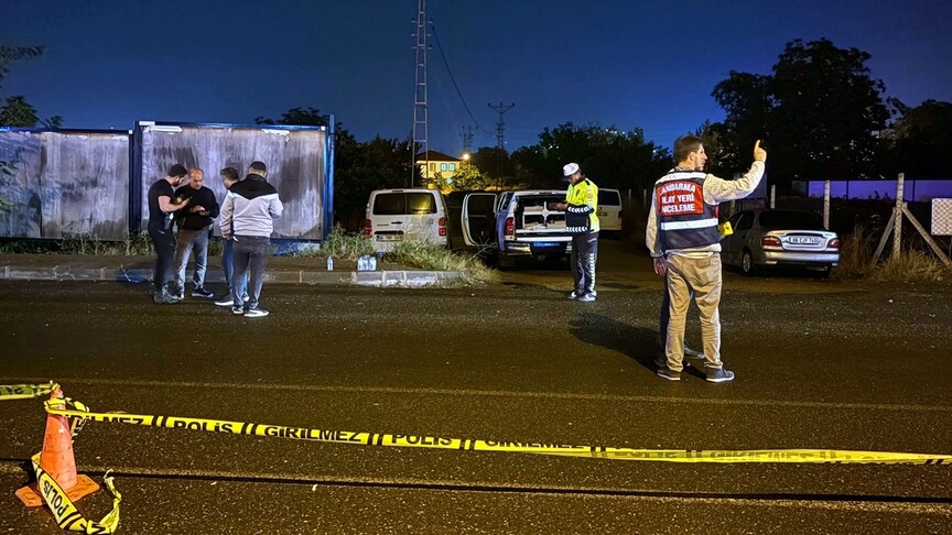 Kırıkkale'de trafik kazasına müdahale ederken başka bir aracın çarpması sonucu şehit olan polis için cenaze töreni