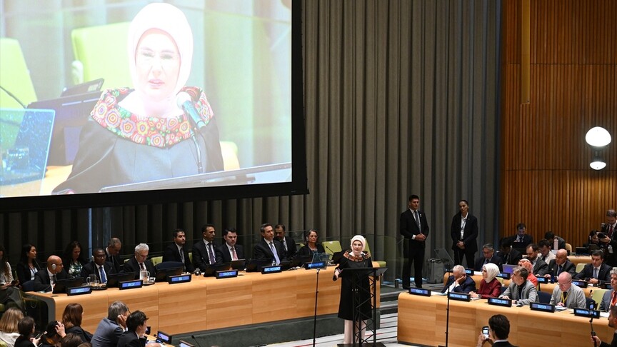 Emine Erdoğan: Birincil meselemiz, tek kullanımlık ürünler etrafında şekillenmiş kullan-at kültüründen uzaklaşmak olmalı