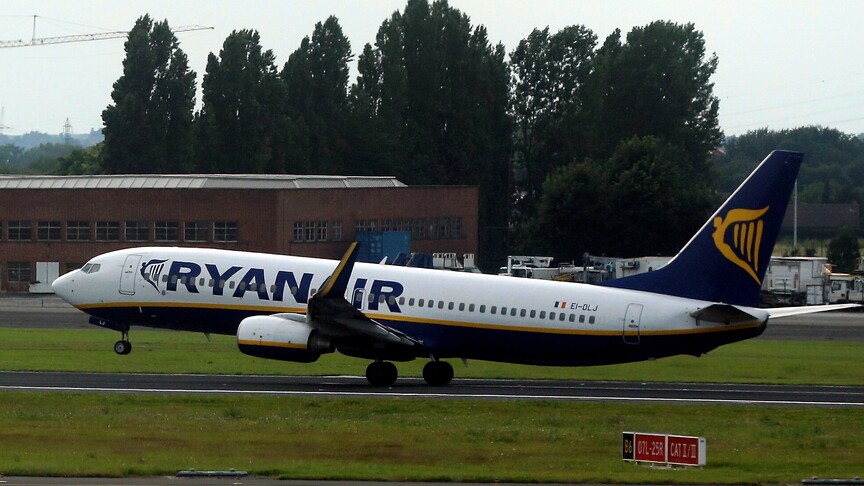 Ryanair CEO'su O'Leary'den gelecek yaz Avrupa'da uçak bileti fiyatlarının artacağı uyarısı