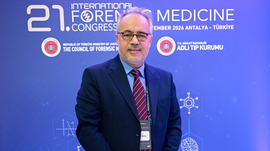 Adli Tıp Günleri'nde "Dünyada Taşıyıcı Annelik ve Etik Sorunlar" sunumu yapıldı