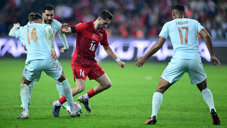A Milli Futbol Takımı, Fransa'ya 1-0 Yenildi