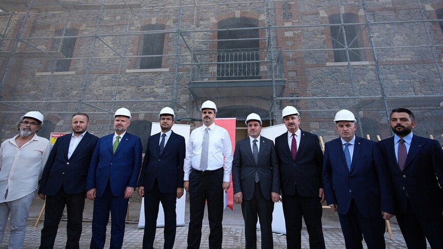 İzmir'deki tarihi un fabrikası, kütüphaneye dönüşecek