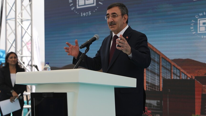Cumhurbaşkanı Yardımcısı Yılmaz: Savunma sanayinde yaptığımız devrimi sağlık endüstrilerinde de sağlamaya kararlıyız
