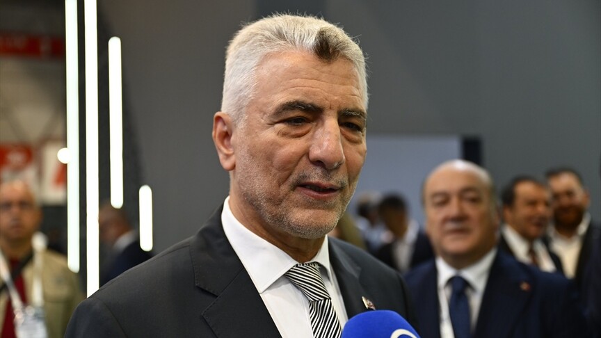 Ticaret Bakanı Bolat, MÜSİAD EXPO 2026'da açıklamalarda bulundu
