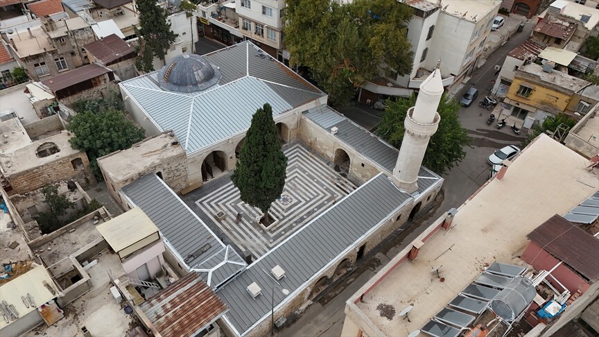 Kilis'te depremde ağır hasar gören tarihi Akcurun Camisi'nin restorasyonunda sona gelindi