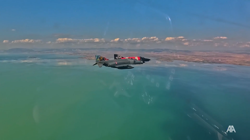 Hava Kuvvetleri Komutanı Orgeneral Dalkıran İngiliz mevkidaşı Orgeneral Smyth ile Konya'da uçuş yaptı