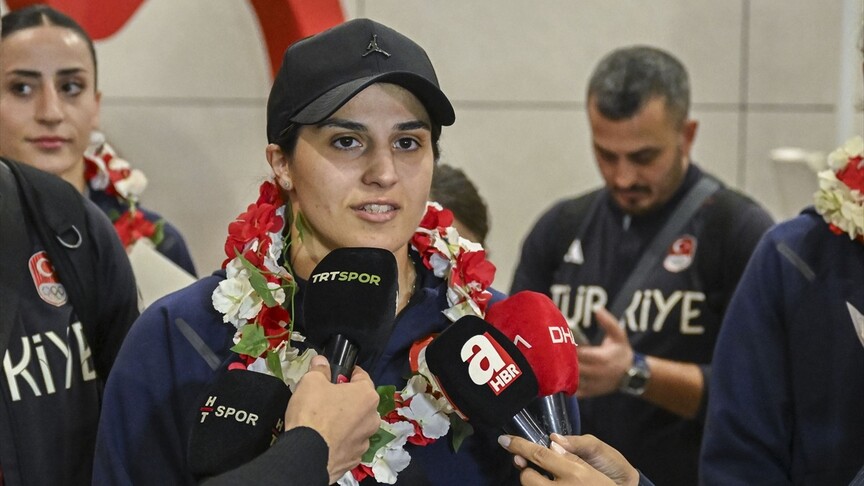 2026 Avrupa Boks Şampiyonası'nda 10 madalya kazanan milli boksörler yurda döndü