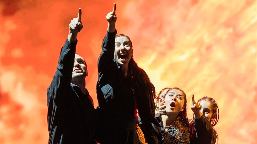 TEKNOFEST Güneydoğu’da “İlk Işıktan Geleceğe” oyunu sahnelendi