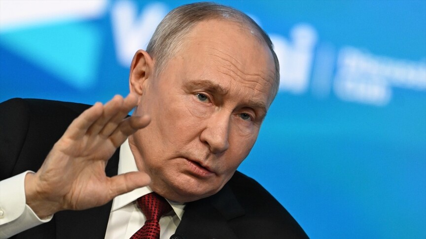Putin, Rusya’ya doğrudan saldırıda tüm silahların kullanılmasının gündeme geleceğini belirtti