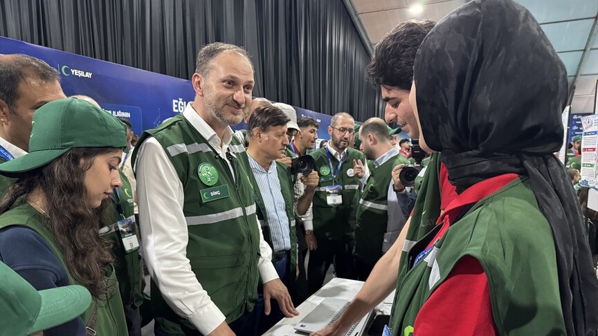 Yeşilay Genel Başkanı Dinç: Vatanımızın her bir bireyinde de bağımsızlık olsun istiyoruz